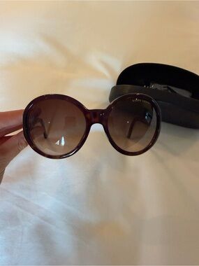 Ralph Lauren Women's Round Tortoise Frame Sunglasses with Brown Gradient Lenses